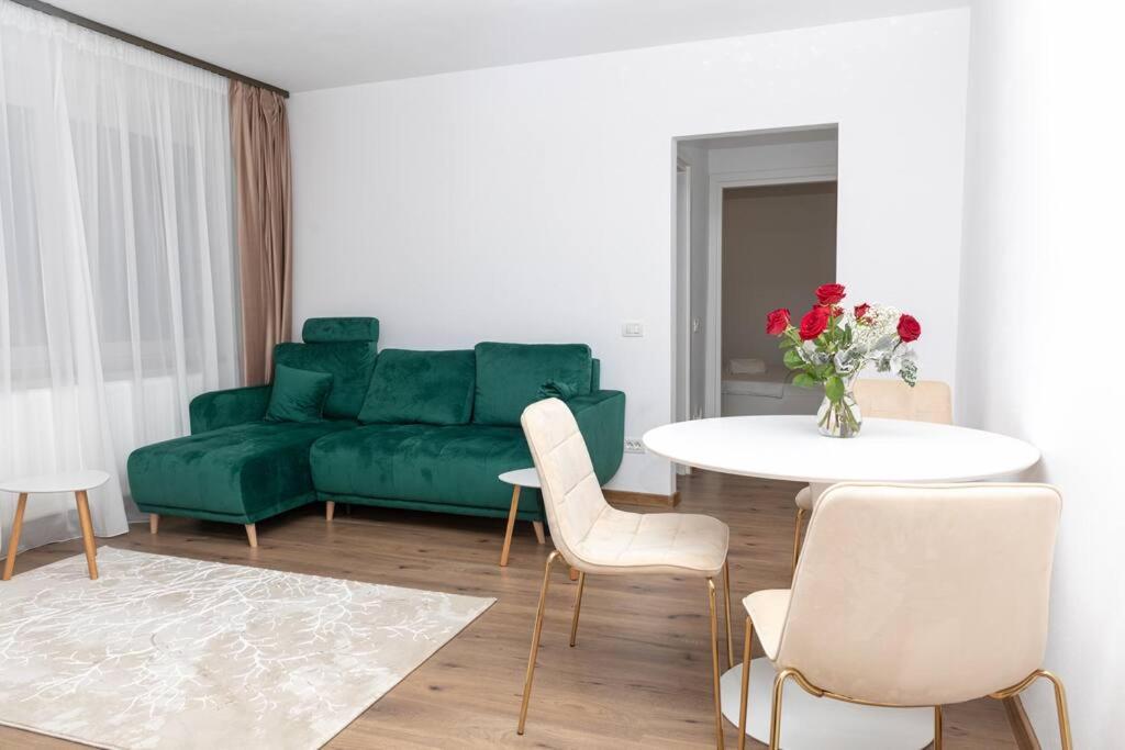 Enescu 3 City Center Flat Тимишоара Экстерьер фото